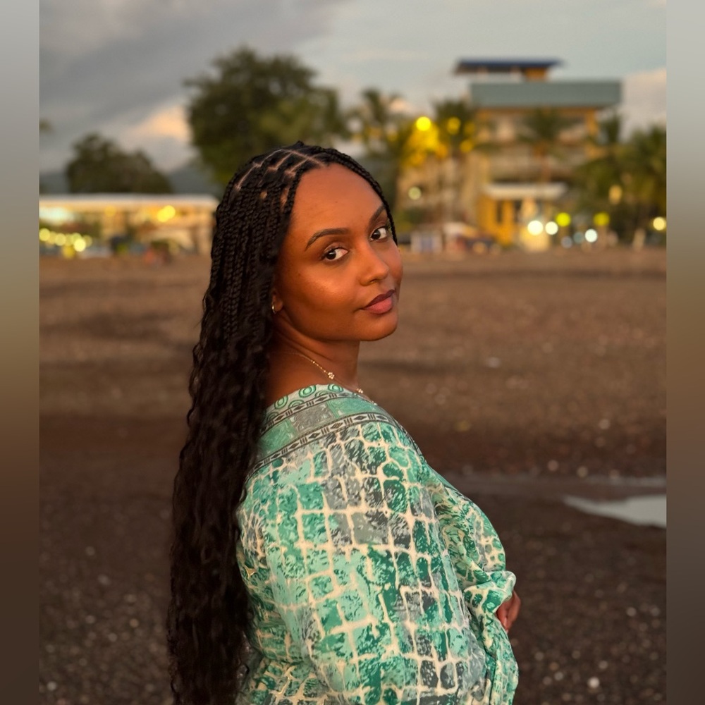 I love to travel & find unique items and expanding my personal style.